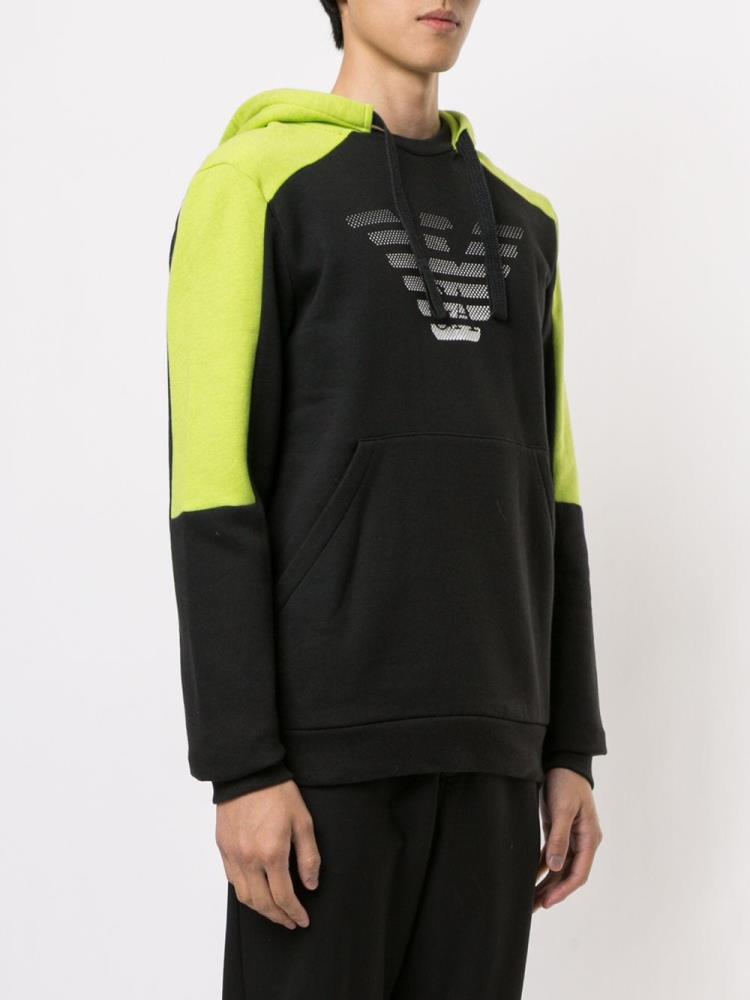 Black Men's Ea7 Emporio Armani Contrast Logo Hoodie | LPIUPP5