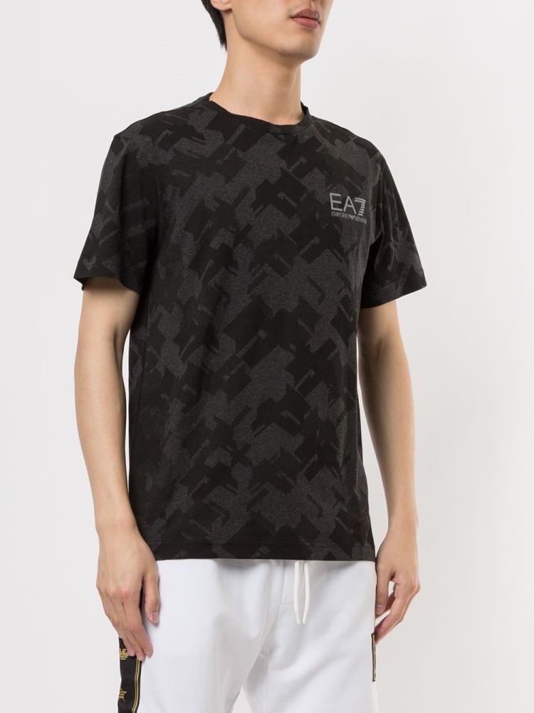 Black Men's Ea7 Emporio Armani Geometric Print T Shirts | FPPCUEZ