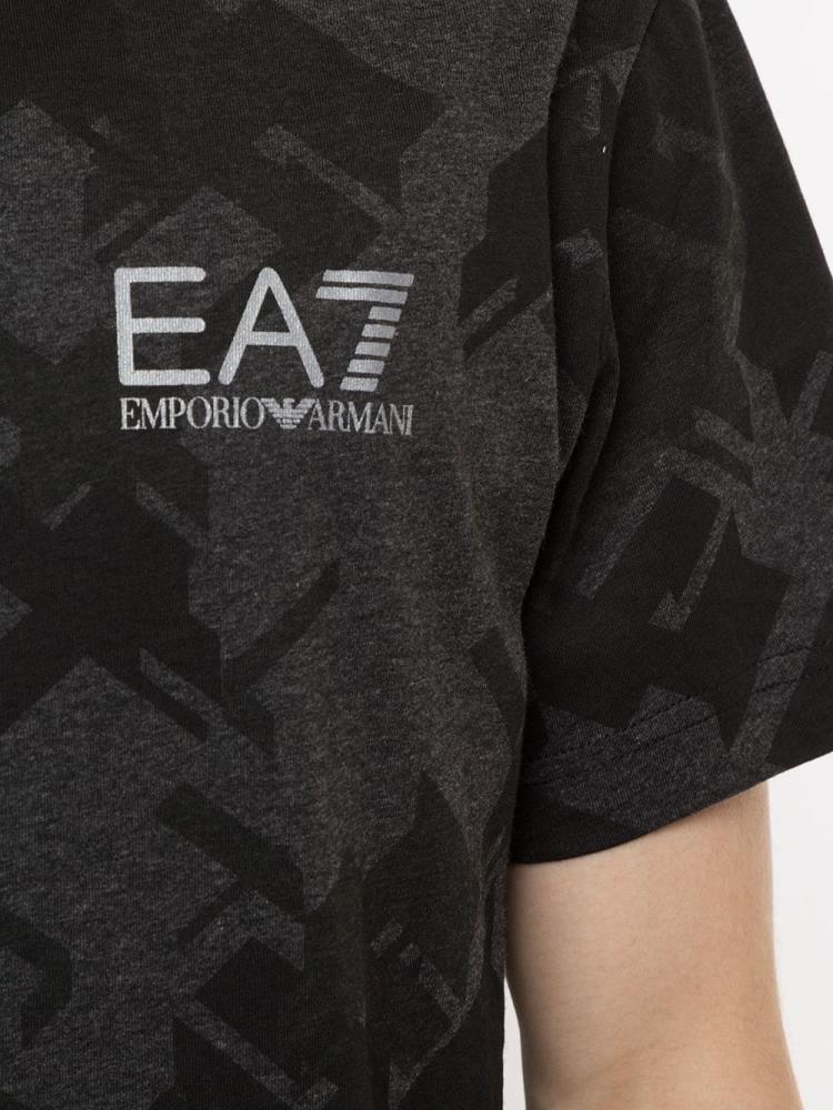 Black Men's Ea7 Emporio Armani Geometric Print T Shirts | FPPCUEZ