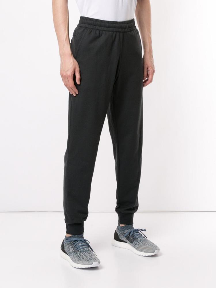 Black Men's Ea7 Emporio Armani Logo Track Pants | 1V469Q4